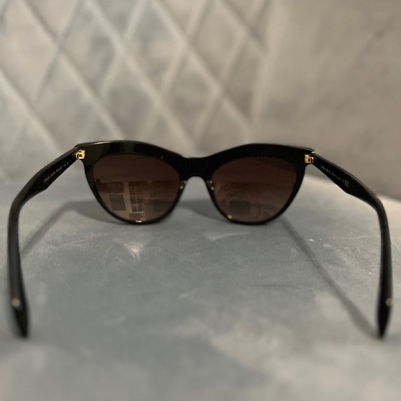 Prada Tortoiseshell Subglasses - Picture 7 of 7